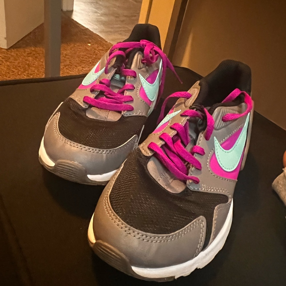 Nike shoes